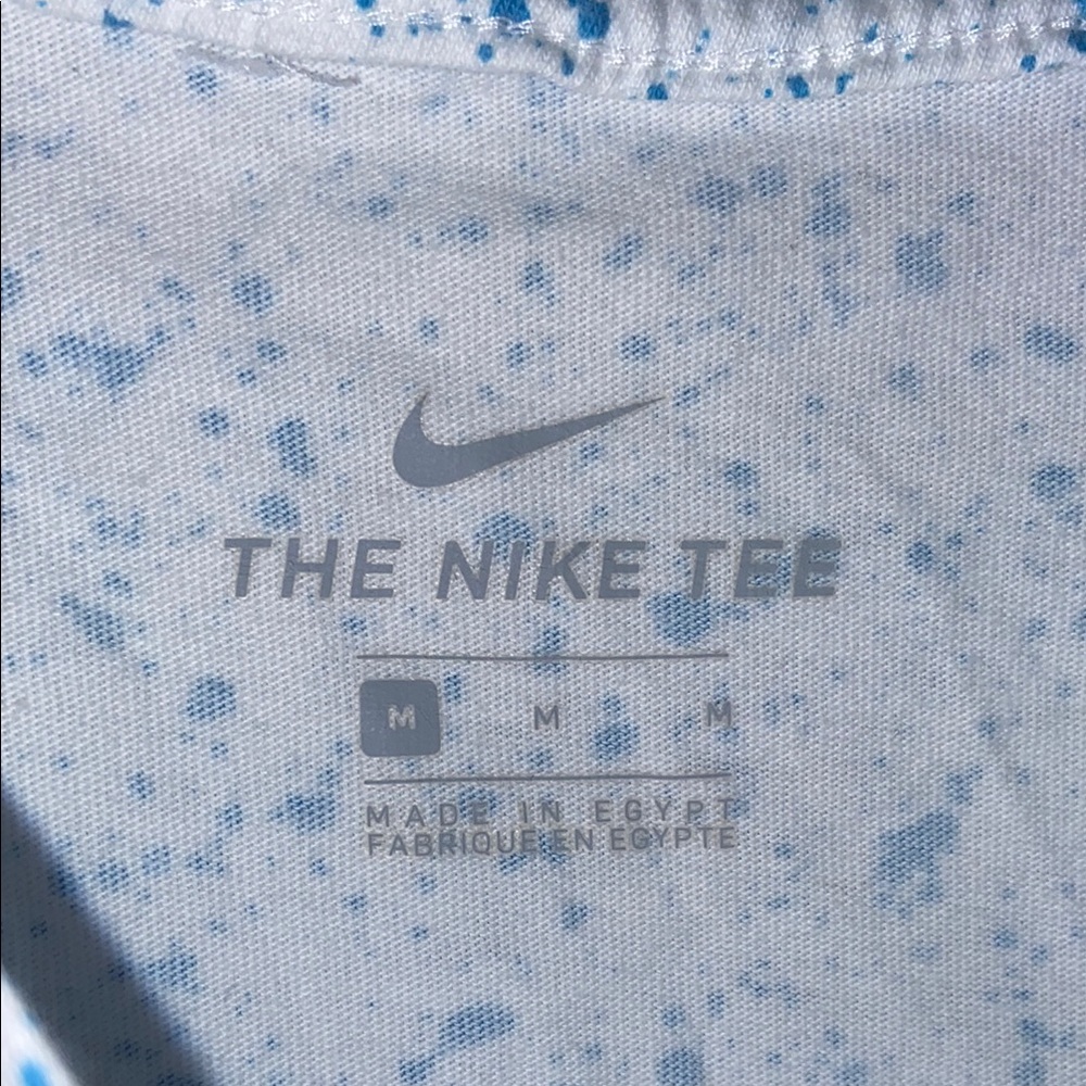 Nike White and Blue Paint Splatter Pattern LE T-Shirt Adult Size Medium 🔥 C2 - Picture 3 of 4